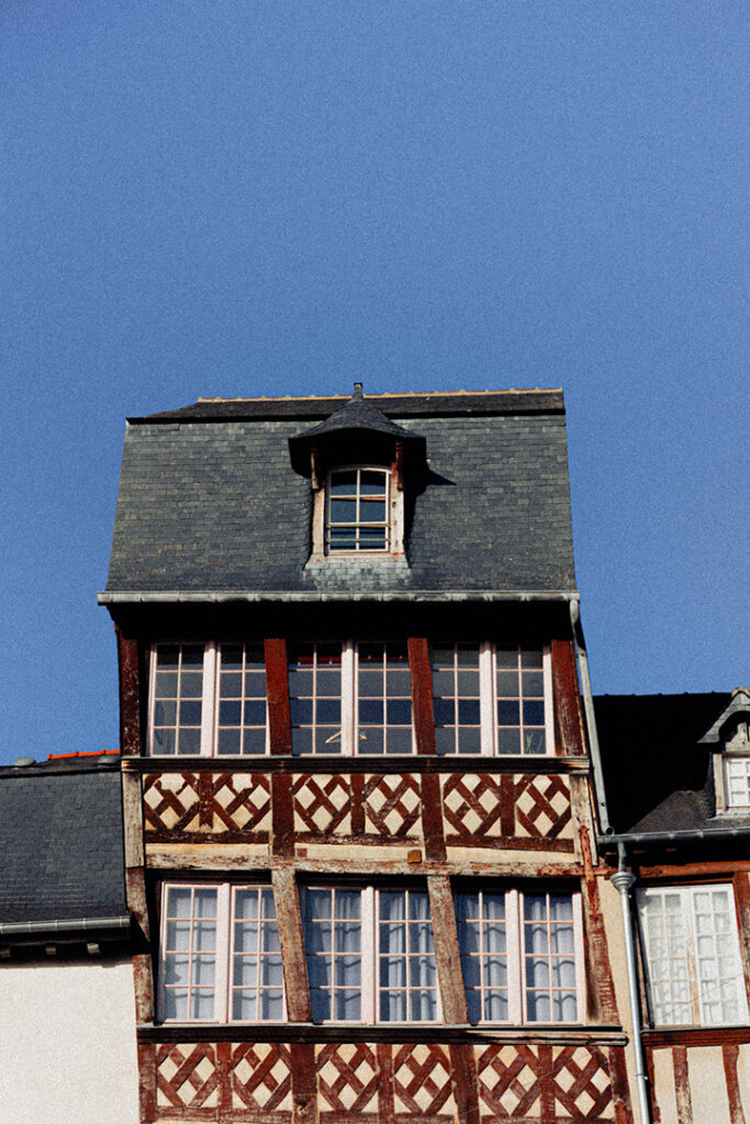 GrandMur Reportage street photo Rennes web 56 copie Boostez votre Communication 👀